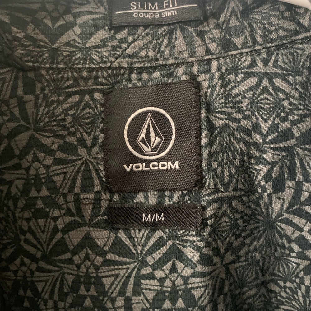 Volcom Button Up - Short Sleeve - image 3